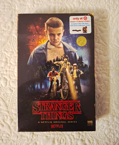 Stranger things netflix - stranger,